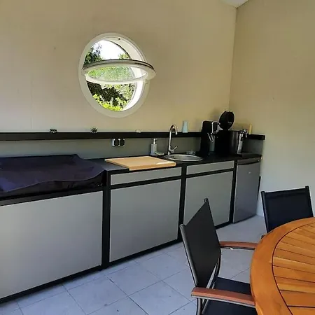 Piscine Chauffee Dans Un Ecrin De Verdure ביסקארוס